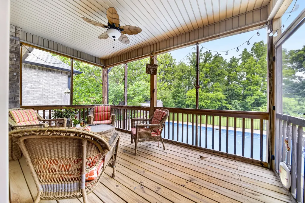 130 Tison Lane Cottontown TN 37048