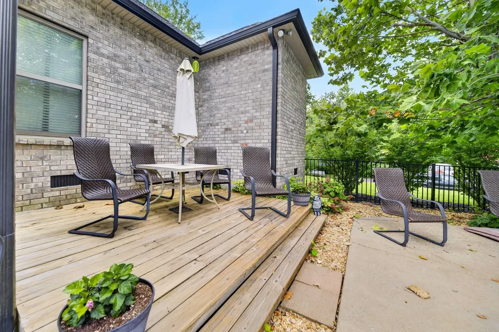130 Tison Lane Cottontown TN 37048