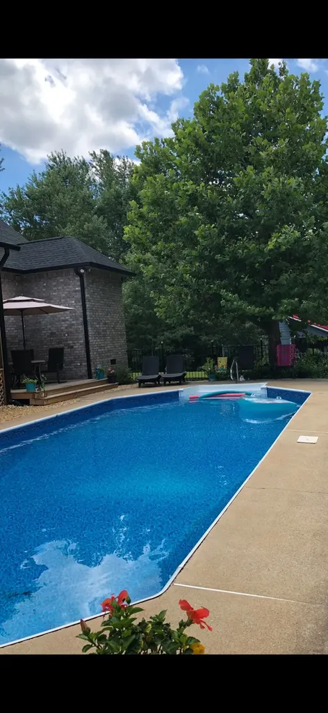 130 Tison Lane Cottontown TN 37048