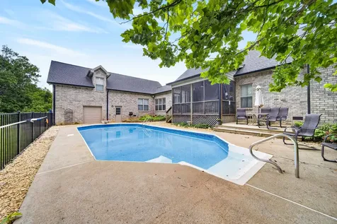 130 Tison Lane Cottontown TN 37048