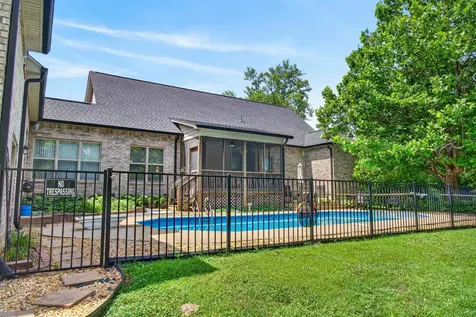 130 Tison Lane Cottontown TN 37048