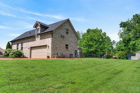 130 Tison Lane Cottontown TN 37048