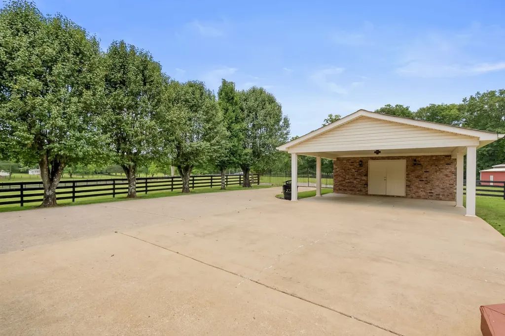 1048 Allen Road Murfreesboro TN 37129