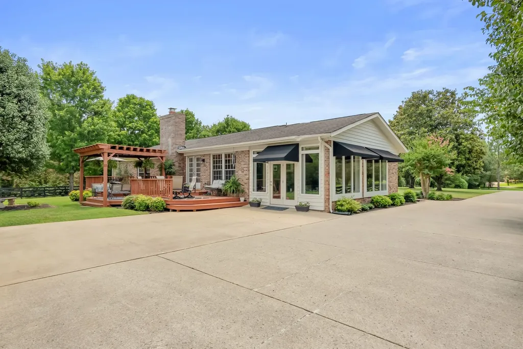 1048 Allen Road Murfreesboro TN 37129