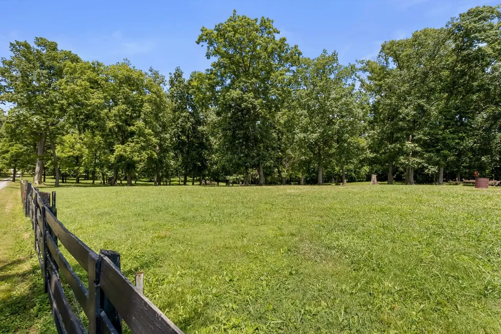 1048 Allen Road Murfreesboro TN 37129