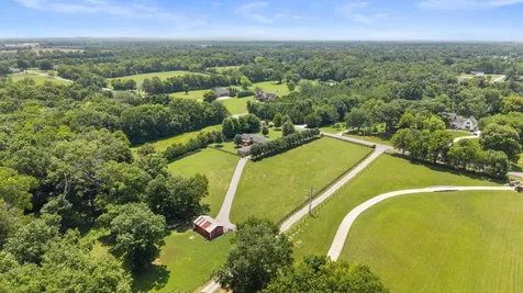 1048 Allen Road Murfreesboro TN 37129