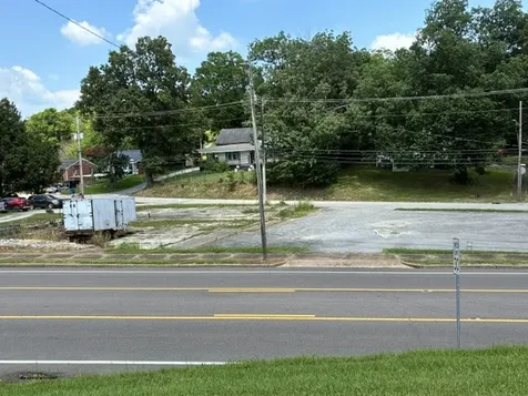 129 S Forrest Avenue Camden TN 38320