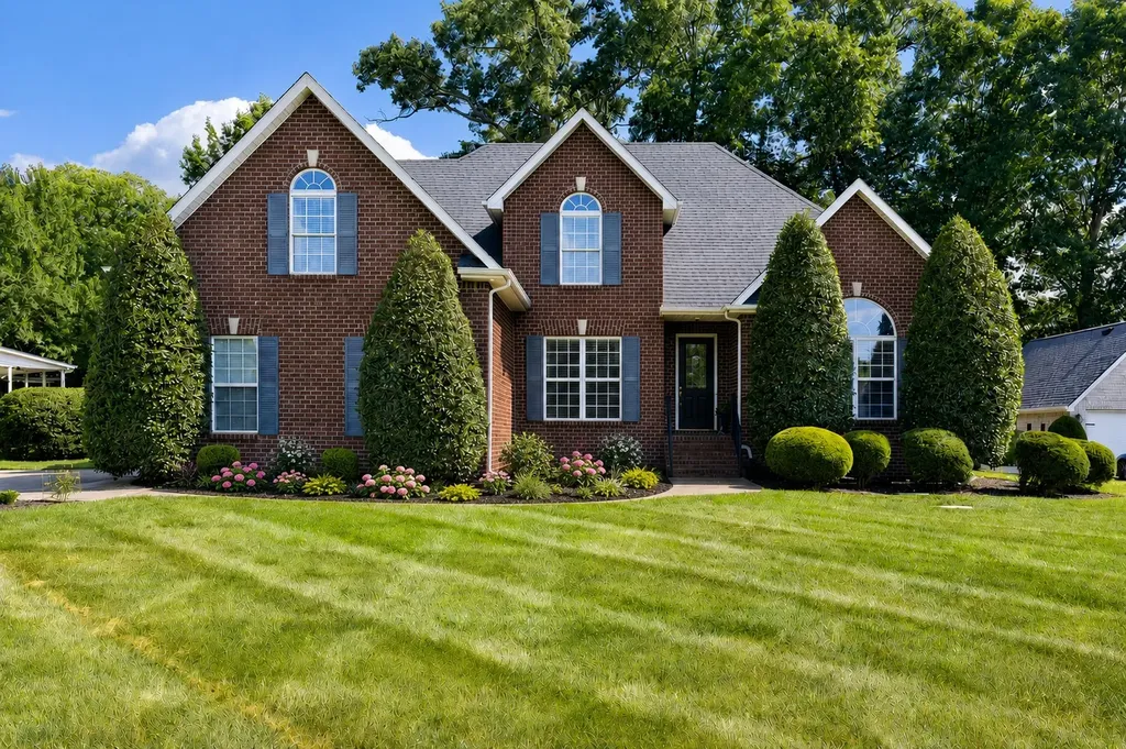 1316 Lunar Drive Murfreesboro TN 37129