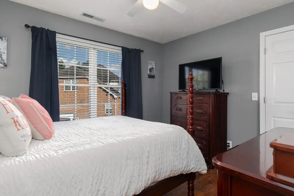 1316 Lunar Drive Murfreesboro TN 37129