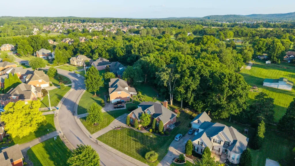 1316 Lunar Drive Murfreesboro TN 37129