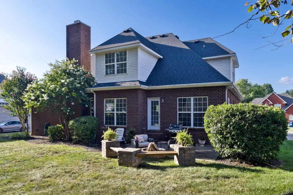 1316 Lunar Drive Murfreesboro TN 37129