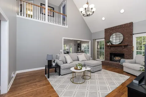 1316 Lunar Drive Murfreesboro TN 37129