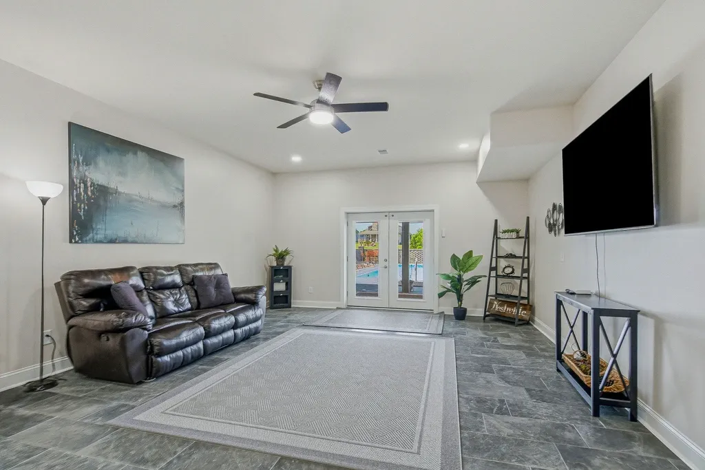 4940 Albert Fentress Road Greenbrier TN 37073