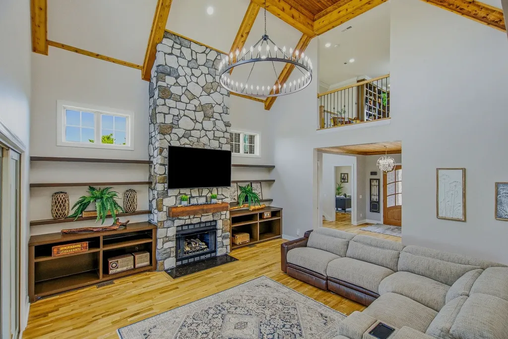 4940 Albert Fentress Road Greenbrier TN 37073