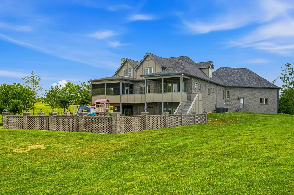 4940 Albert Fentress Road Greenbrier TN 37073
