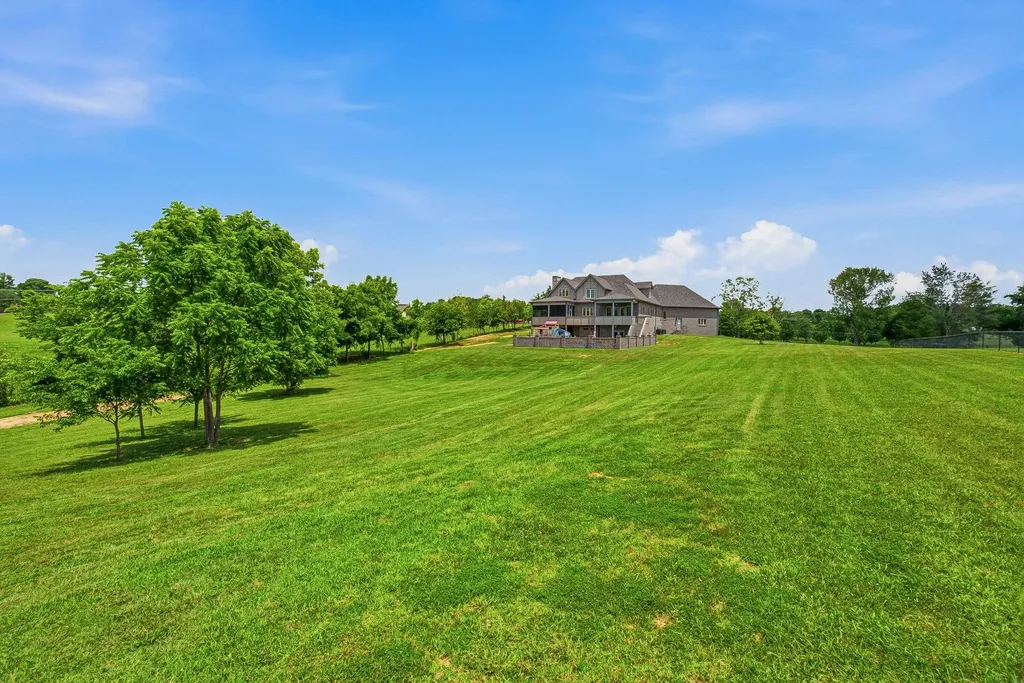 4940 Albert Fentress Road Greenbrier TN 37073