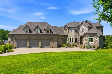 4940 Albert Fentress Road Greenbrier TN 37073