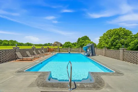 4940 Albert Fentress Road Greenbrier TN 37073
