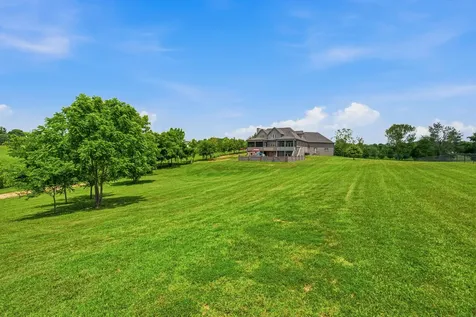 4940 Albert Fentress Road Greenbrier TN 37073