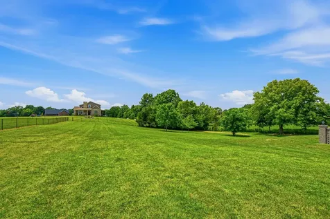 4940 Albert Fentress Road Greenbrier TN 37073