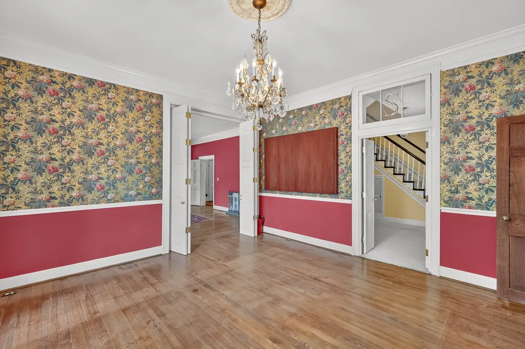 137 3rd Ave, N Franklin TN 37064