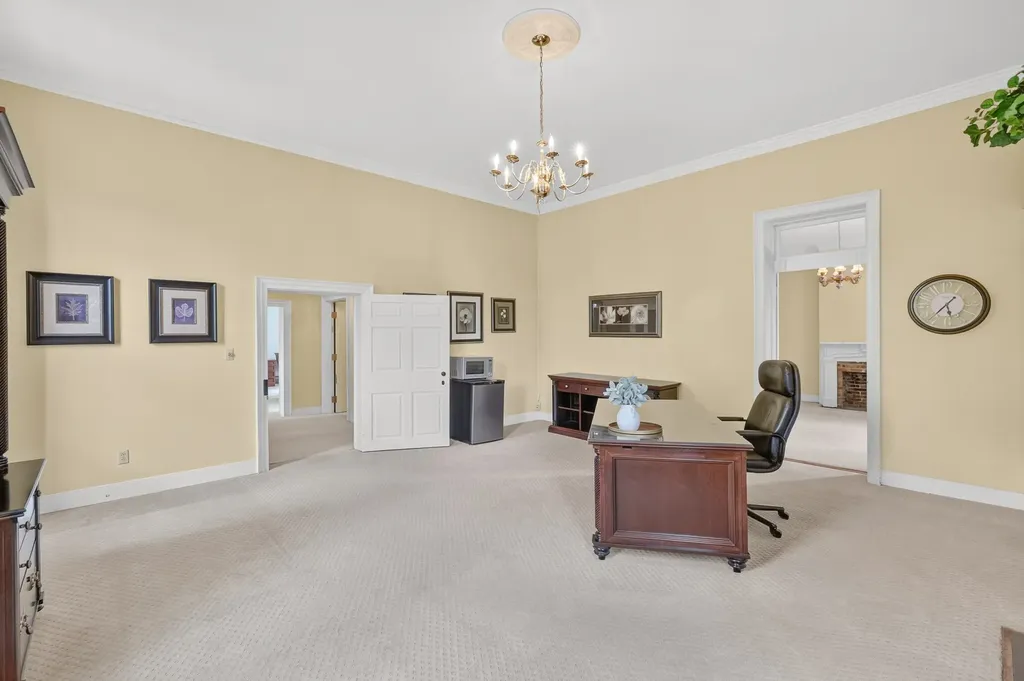 137 3rd Ave, N Franklin TN 37064