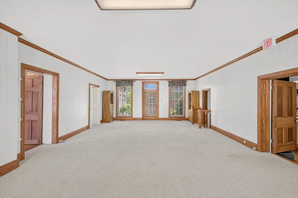 137 3rd Ave, N Franklin TN 37064