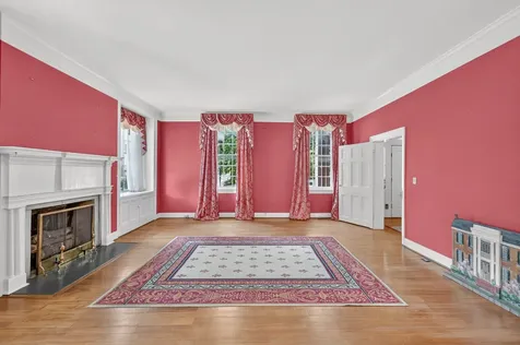 137 3rd Ave, N Franklin TN 37064