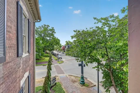 137 3rd Ave, N Franklin TN 37064