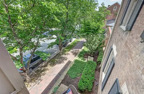 137 3rd Ave, N Franklin TN 37064