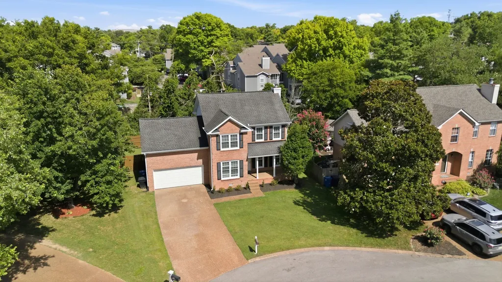 632 Independence Dr, E Franklin TN 37067