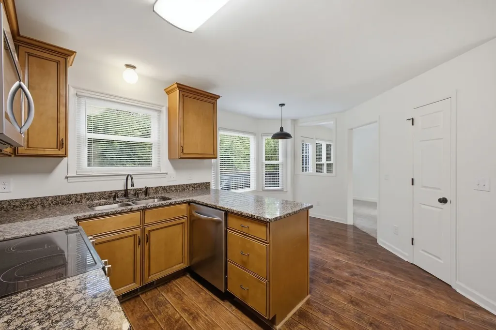 632 Independence Dr, E Franklin TN 37067
