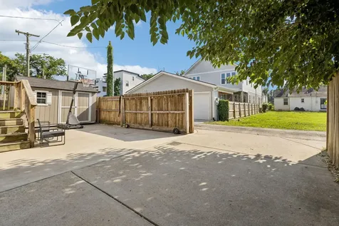 1909B Delta Avenue Nashville TN 37208