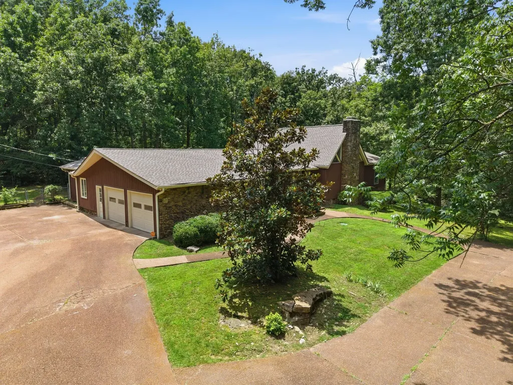 1019 Hunts Lane Hendersonville TN 37075