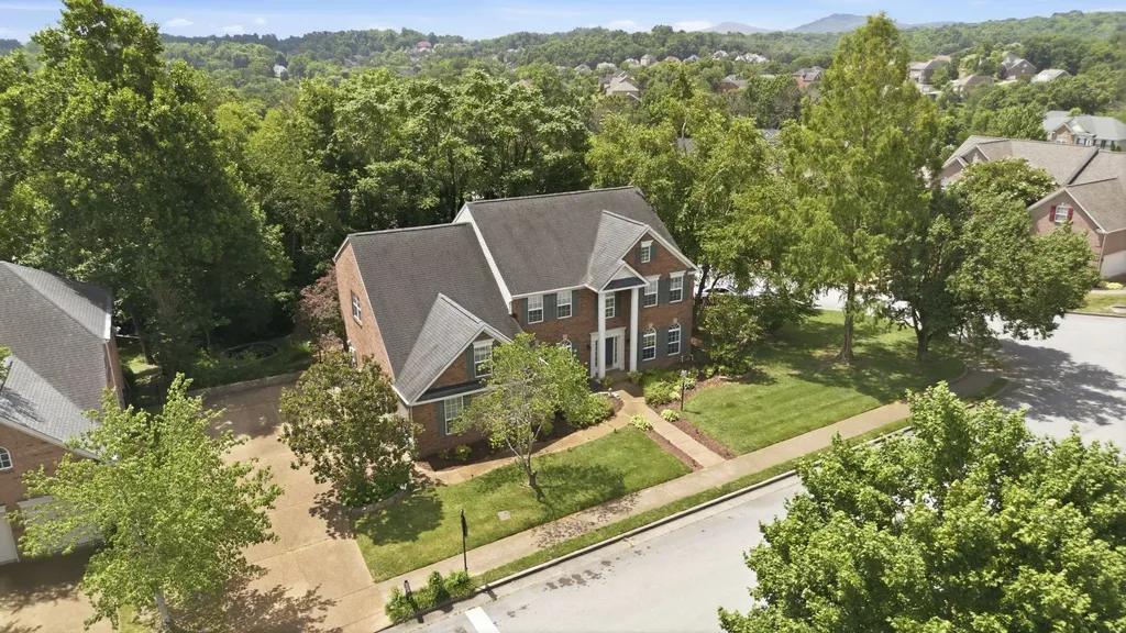 7001 Stone Run Drive Nashville TN 37211