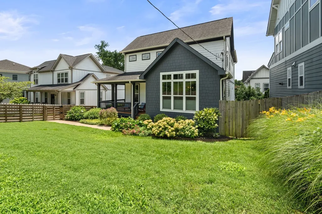 2038 Straightway Avenue Nashville TN 37206