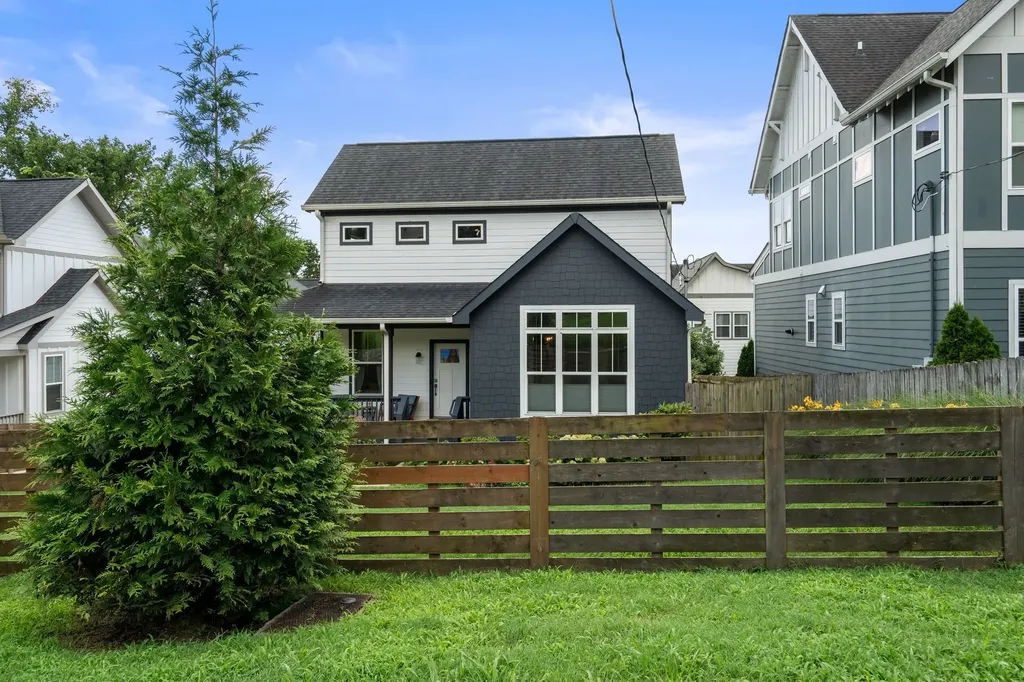 2038 Straightway Avenue Nashville TN 37206