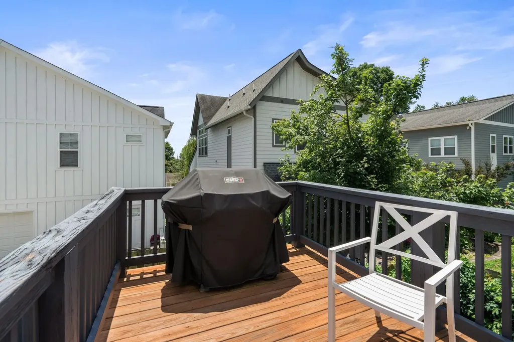 2038 Straightway Avenue Nashville TN 37206