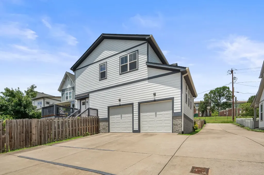 2038 Straightway Avenue Nashville TN 37206