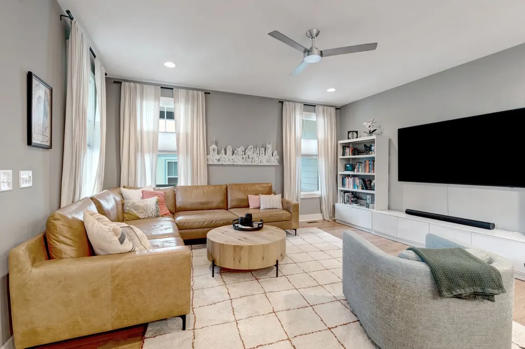 2038 Straightway Avenue Nashville TN 37206