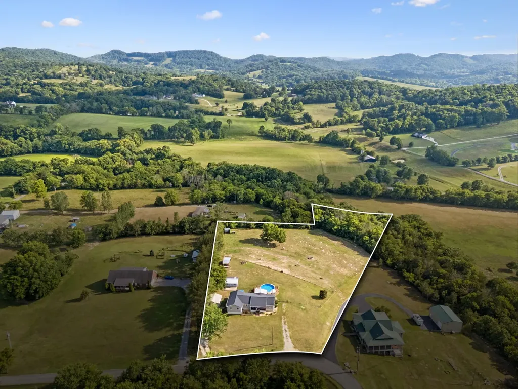 930 Neal Road Watertown TN 37184