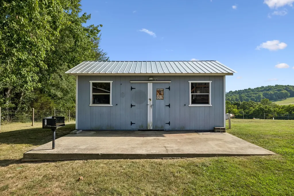 930 Neal Road Watertown TN 37184