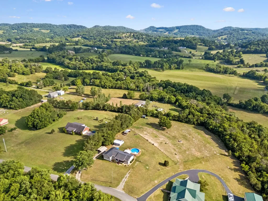 930 Neal Road Watertown TN 37184