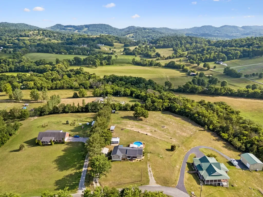 930 Neal Road Watertown TN 37184
