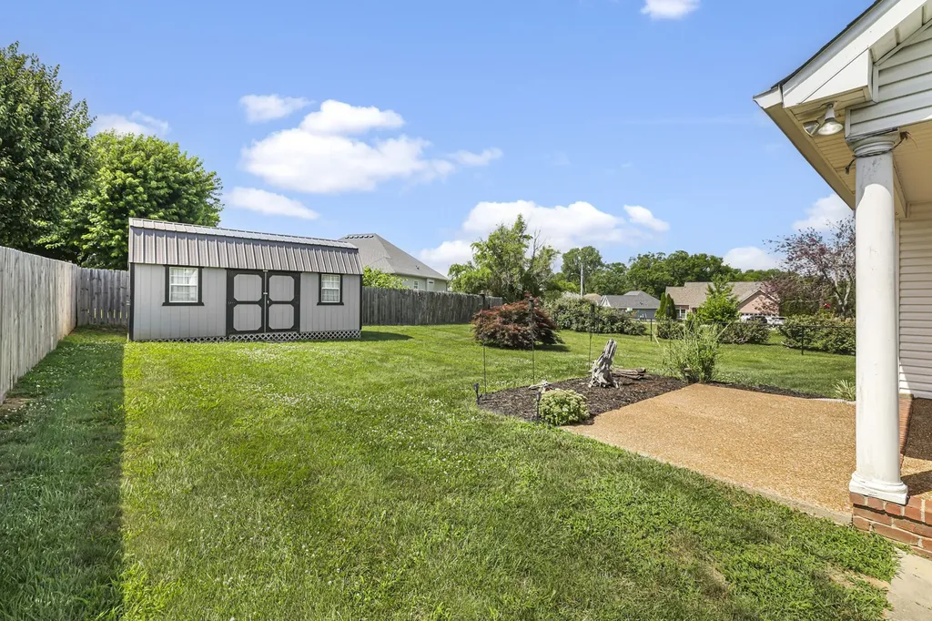 1174 Flat Stone Drive Gallatin TN 37066