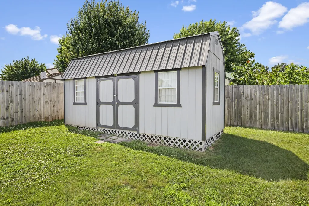 1174 Flat Stone Drive Gallatin TN 37066