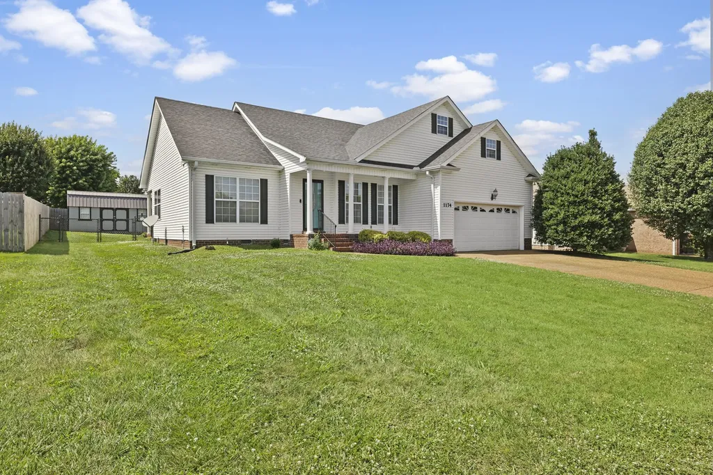 1174 Flat Stone Drive Gallatin TN 37066