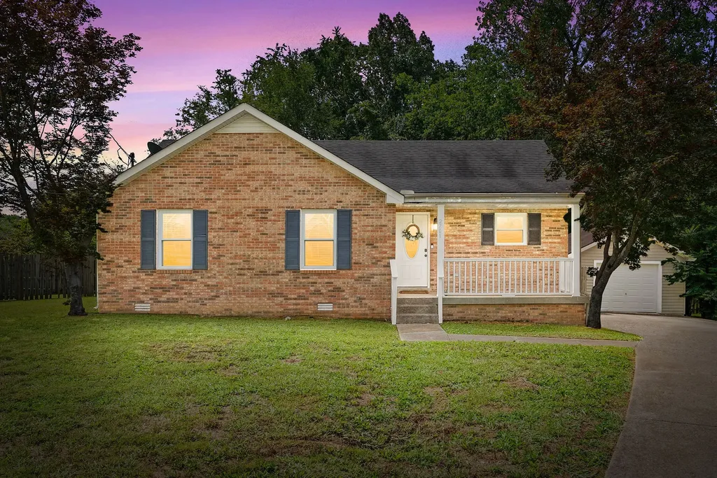 2701 E Copeland Court Clarksville TN 37042