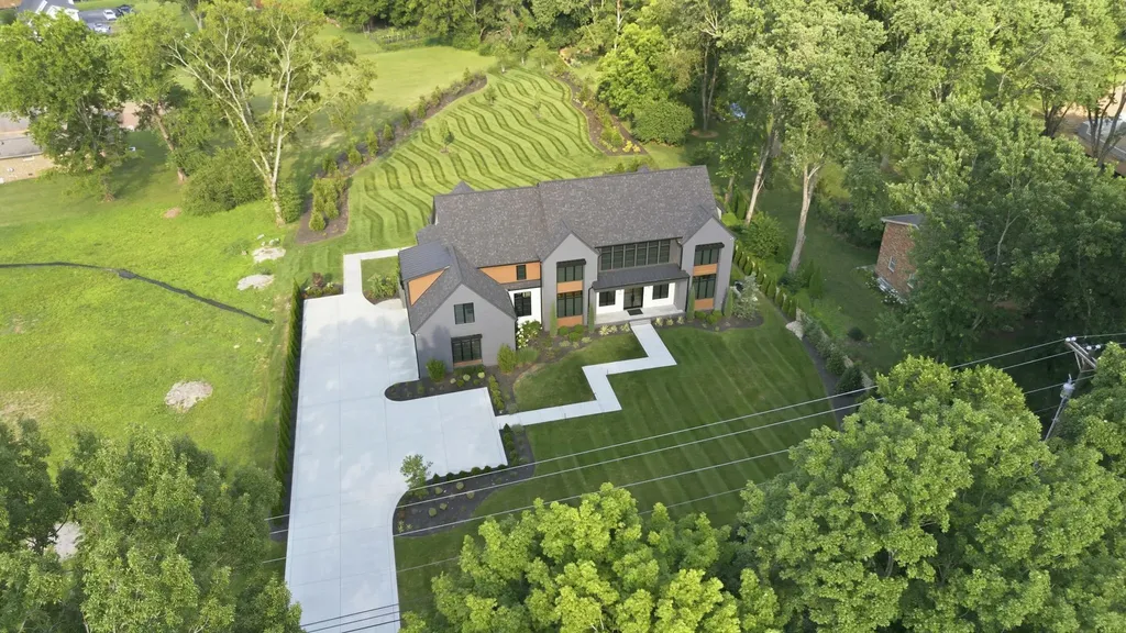 722 Wilson Pike Brentwood TN 37027