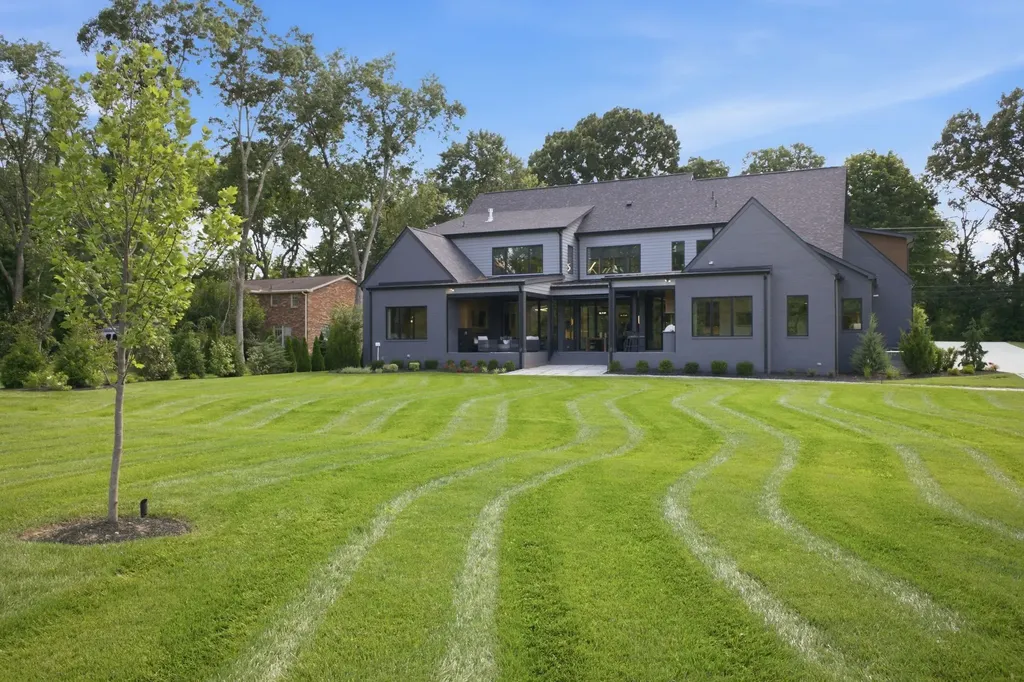 722 Wilson Pike Brentwood TN 37027